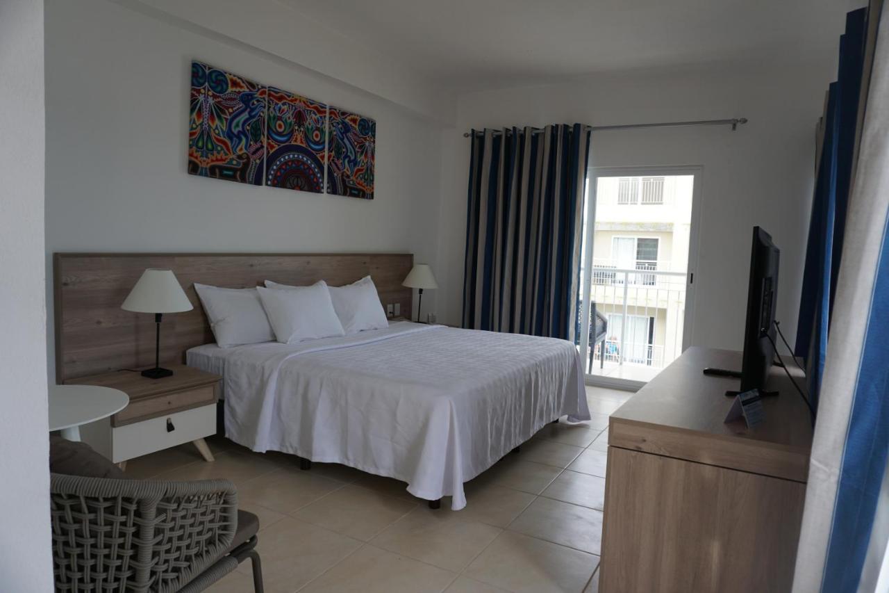 Decameron La Marina Guayabitos, Ramada All-Inclusive Resort رينكون دي غوايابيتوس المظهر الخارجي الصورة