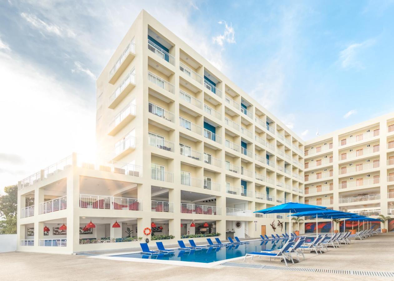 Decameron La Marina Guayabitos, Ramada All-Inclusive Resort رينكون دي غوايابيتوس المظهر الخارجي الصورة